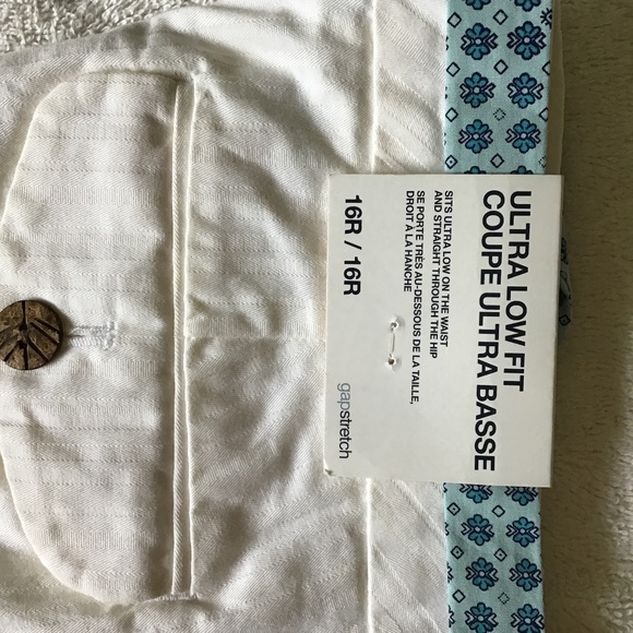 GAP White Women Jeans with Blue Accents - Picture 10 of 15